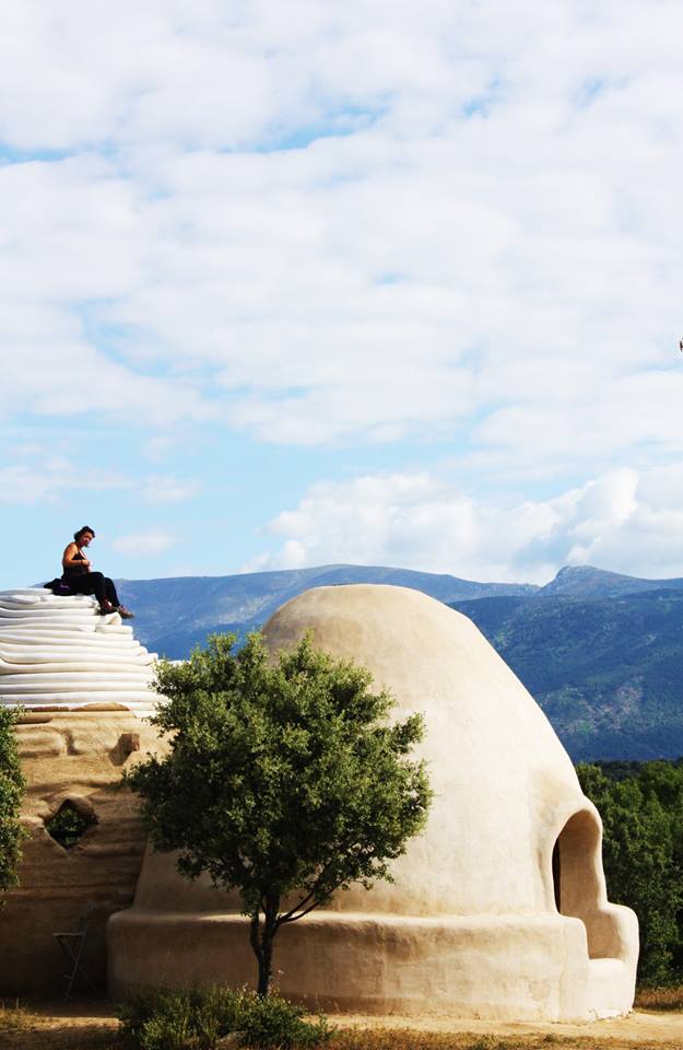 Καταφύγια έκτακτης ανάγκης © http://www.domoterra.es/blog/category/sistemas-de-construccion-ecologica/