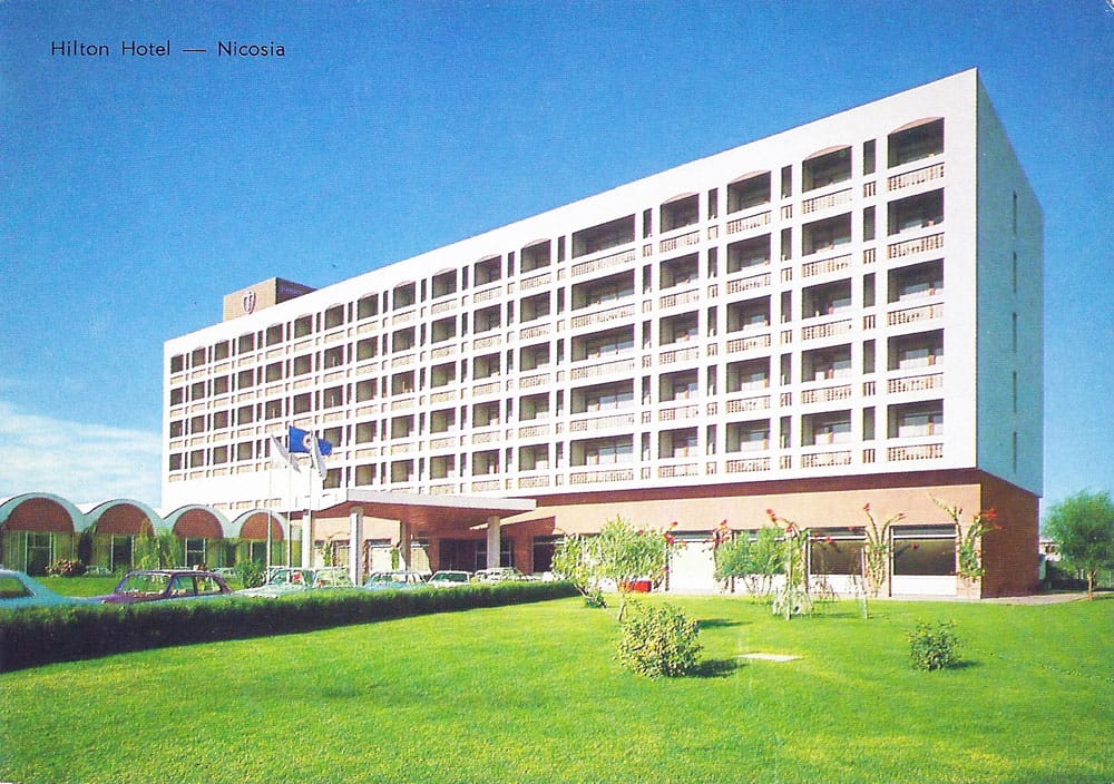 Δελτάριο: «Ξενοδοχείο Χίλτον, Λευκωσία» (Διανομέας: N. G. Triarchos & Co. Ltd.), © Συλλογή Φειδία Παυλίδη 