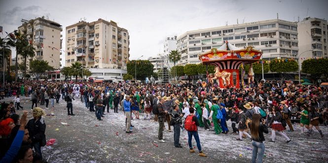 Καρναβάλι Λεμεσού, οδός Αρχ. Μακαρίου, Λεμεσός, 2015 © Χάρης Σολωμού