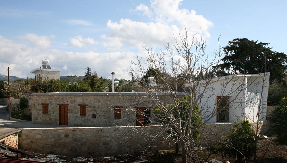 Άποψη των δύο μακρυναριών και της προσθήκης από τα δυτικά, © ΑΚ Αρχιτεκτονικό Εργαστήρι