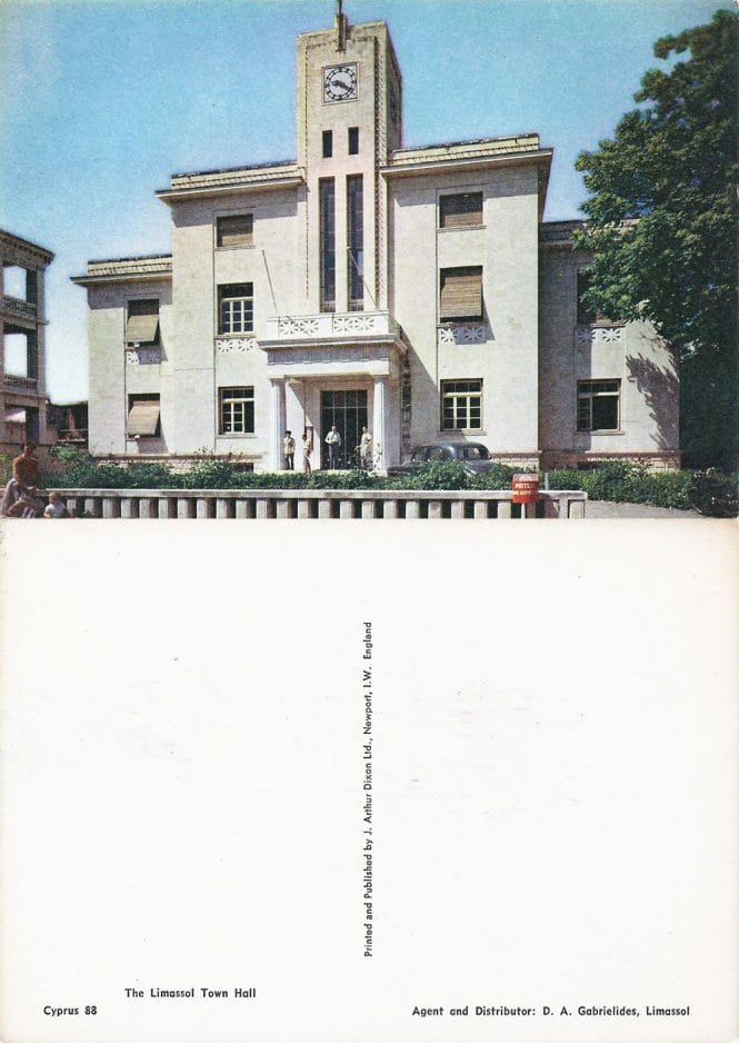 Δελτάριο: «Μέγαρο Δημαρχείου Λεμεσού» (Διανομέας: D. A. Gabrielides, Τυπώθηκε στην Αγγλία από την J. Arthur Dixon Ltd.), © Συλλογή Φειδία Παυλίδη